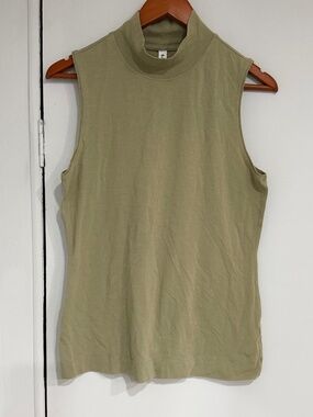Athleta Women’s Olive Green Sleeveless Mock Neck Top